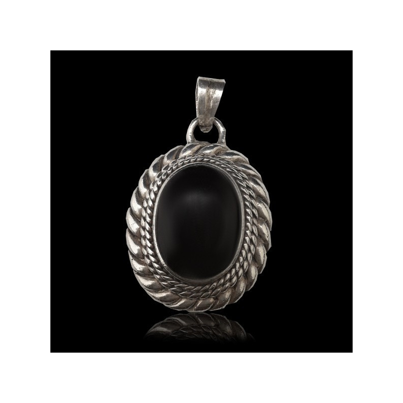 Pendant "Braided" Oval Onyx